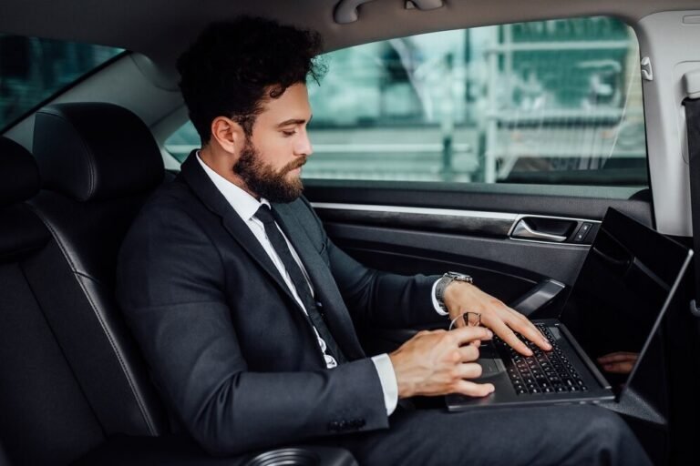 Euston Station Taxi – Reliable Airport Transfers Across London with LTR Taxis
